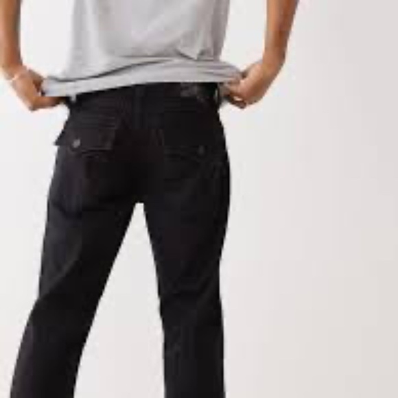 True Religion Ricky W/Flaps Relaxed Straight Jean - Picture 1 of 11